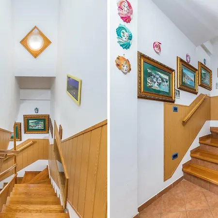 Near In Croatia Appartement