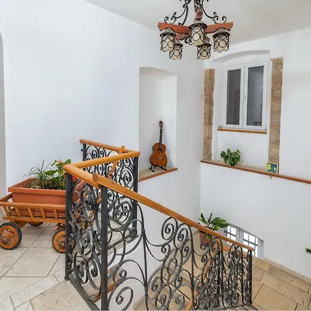 Near In Croatia Appartement