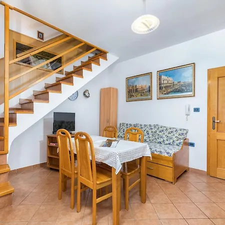 Appartement Near In Croatia