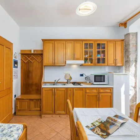 Near In Croatia Appartement
