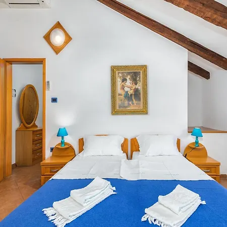 Near In Croatia Appartement *